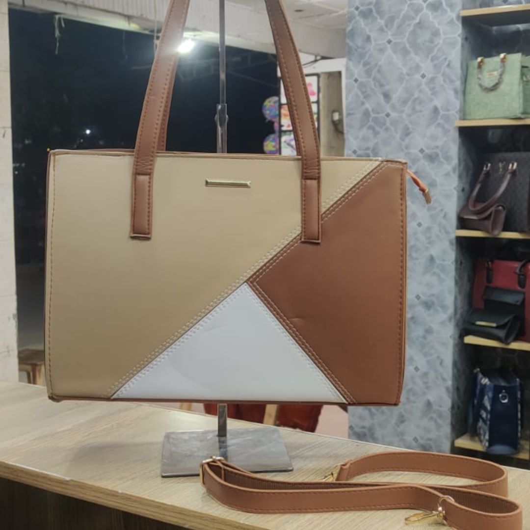 Trendy Crossbody Bag for Travel & Everyday Use