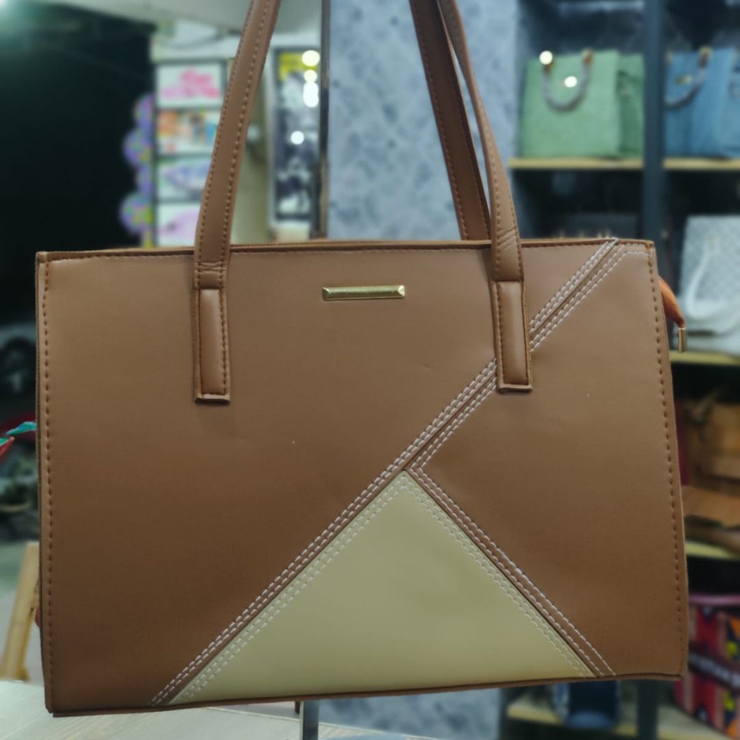 Trendy Crossbody Bag for Travel & Everyday Use