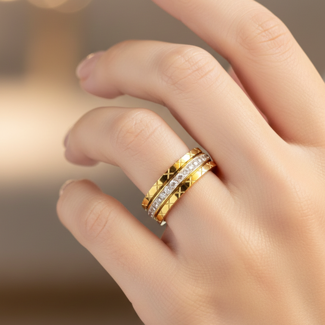 Luxury Gold Floral Pattern Band Ring for Women | Pyaari Jewellary