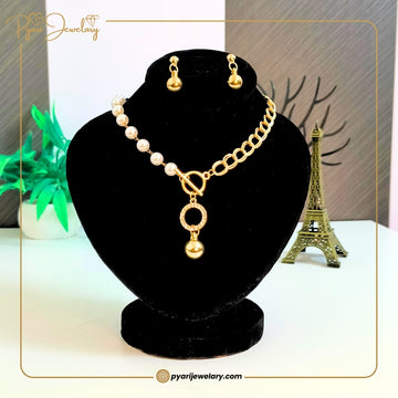 Pyari Jewellery Elegant Pearl & Gold Chain Necklace Set with Round Pendant